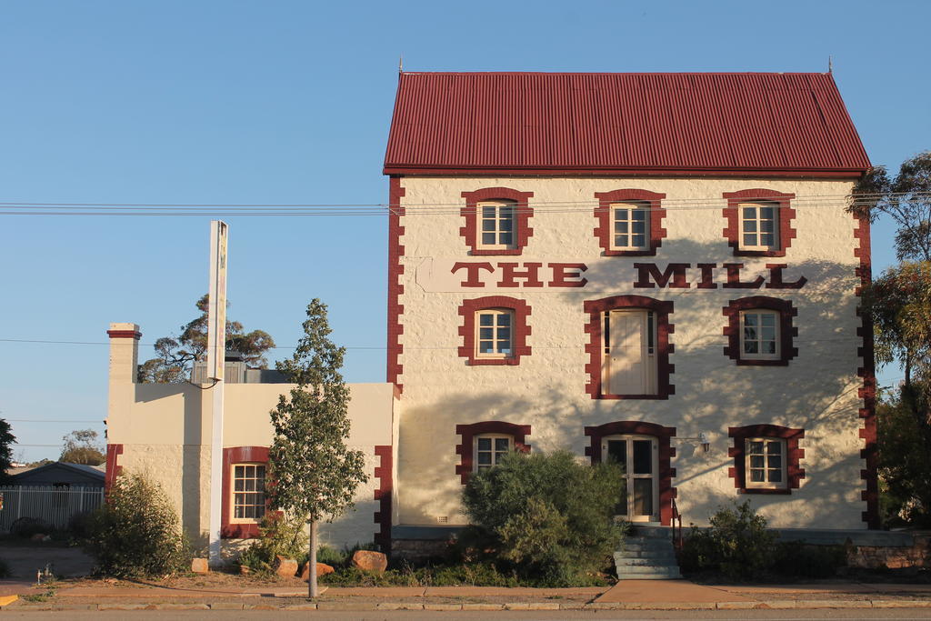 Flinders Ranges Motel - The Mill Quorn Экстерьер фото